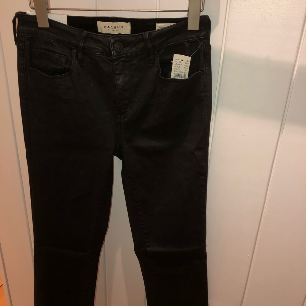 Mid rise Pac sun jeans. Size 26
